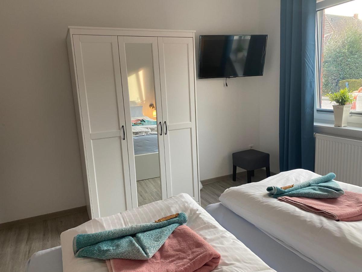 Haus Pirola Esens Lägenhet Exteriör bild