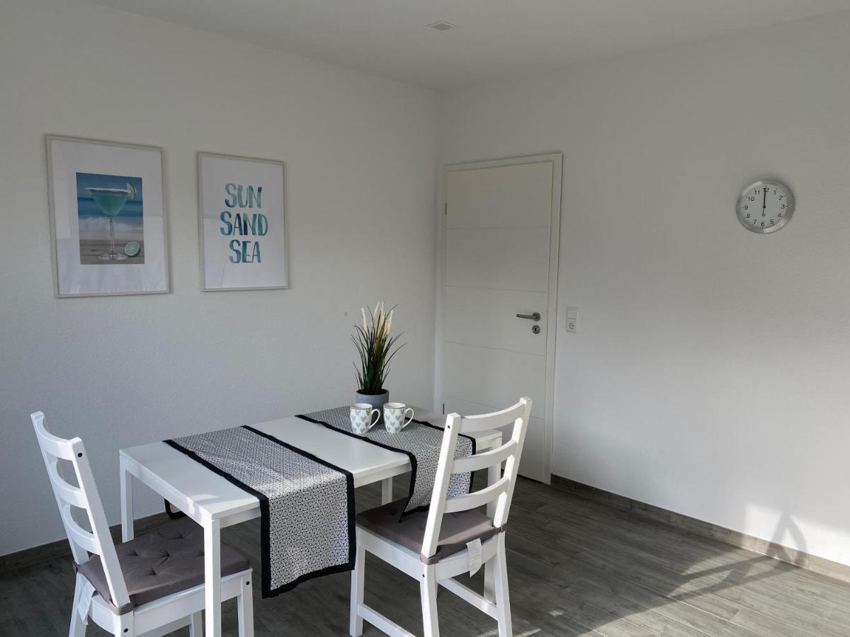 Haus Pirola Esens Lägenhet Exteriör bild