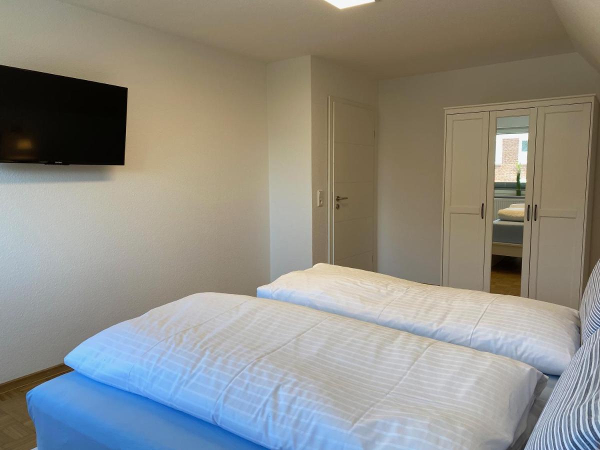 Haus Pirola Esens Lägenhet Exteriör bild