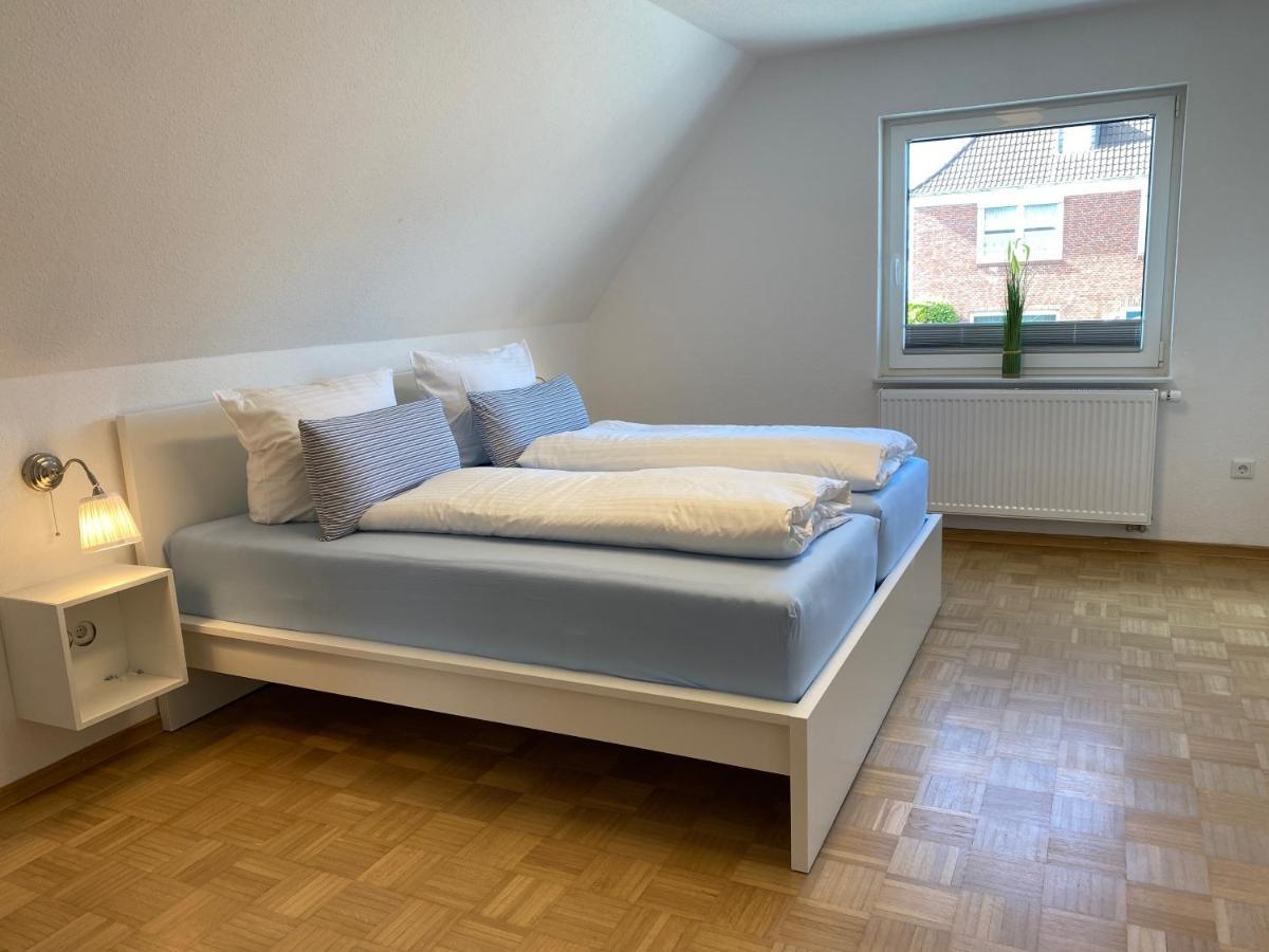 Haus Pirola Esens Lägenhet Exteriör bild